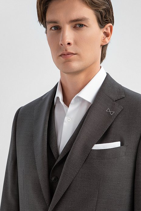 Костюм-тройка из шерсти и шелка с водоотталкивающей обработкой, цвет 